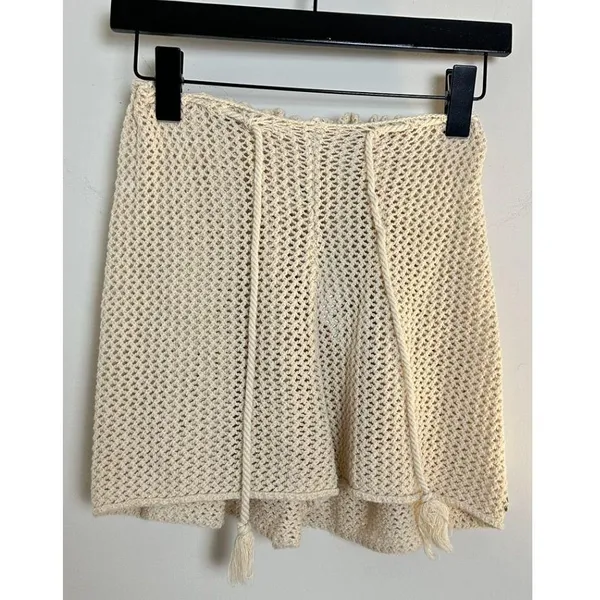 ROXY Island Hopper Crochet Shorts in Tapioca Size Small - Image 3