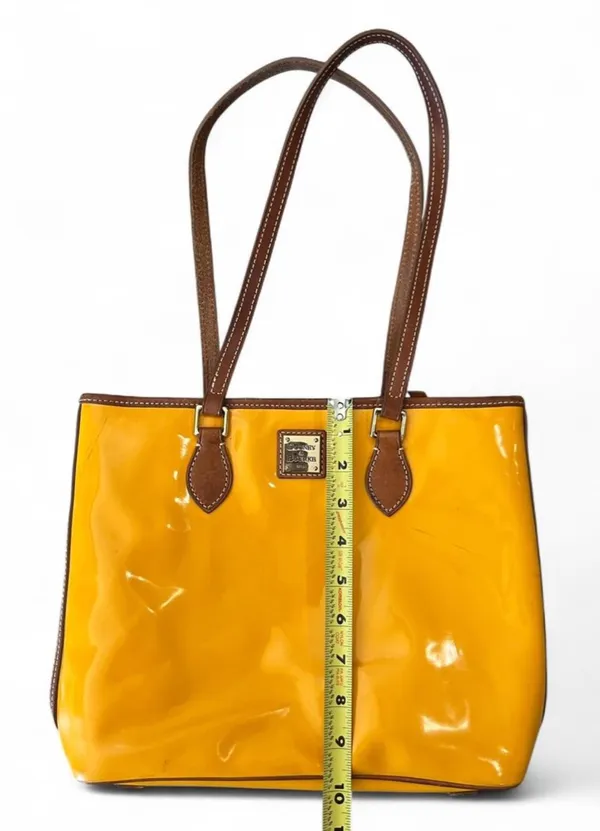Dooney & Bourke Inc. Venus Richmond Shopper in Yellow patent leather tote bag - Image 4