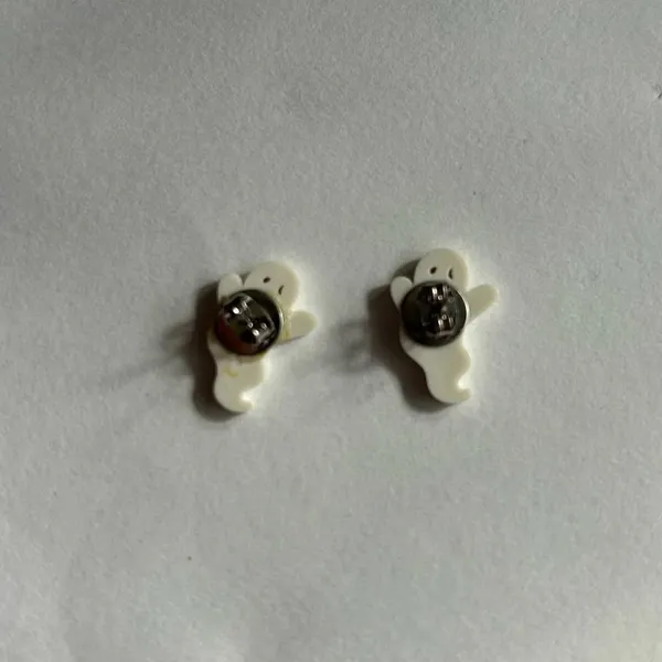 3/$20 Cute White/Cream Ghost Halloween Stud Earrings - Image 2