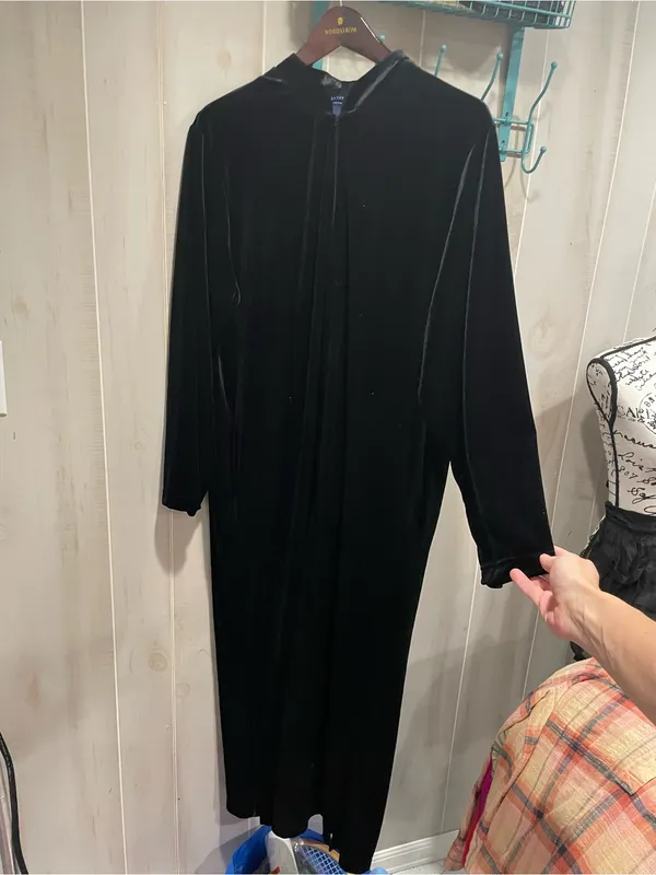 Cute 90s velvet stretchy robe house dress zip front pockets cozy soft classic - Image 5