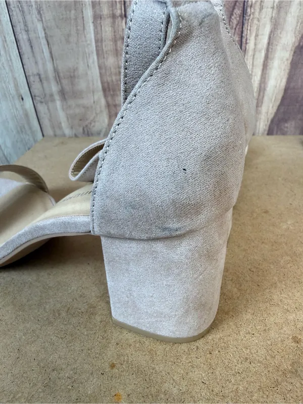 CL by Chinese Laundry Jody in Nude Super Suede - Image 7