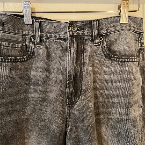 Distressed Jeans - Image 2