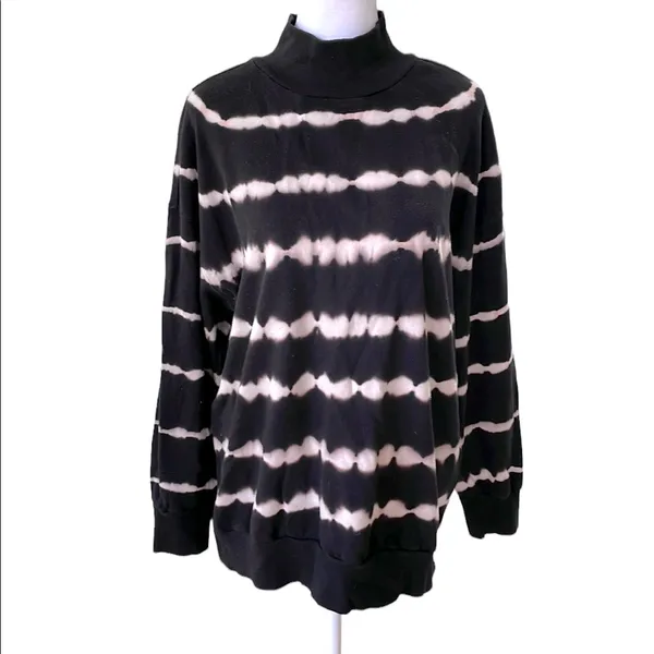 Wild Fable Oversized Black White Tie Dye Mockneck Sweatshirt Size Medium - Image 2