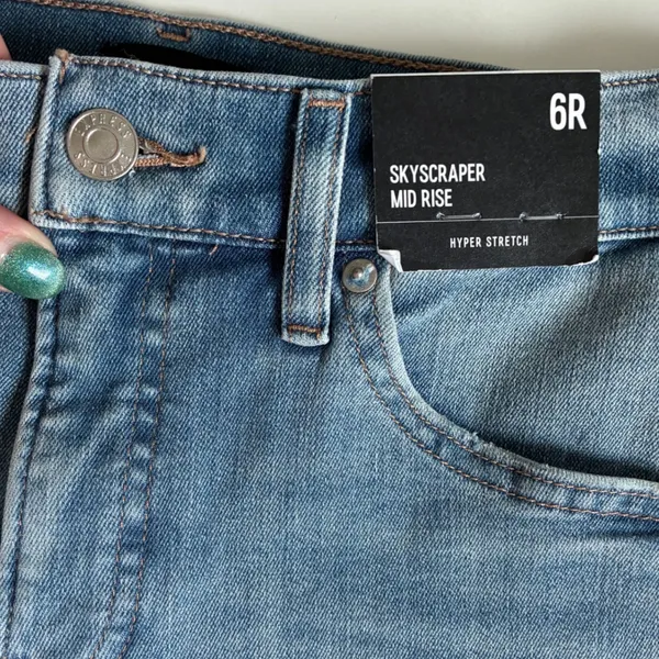 Express‎ Skyscraper Mid Rise Hyper Stretch Flare Jeans Blue Split Hem 6R NEW - Image 10