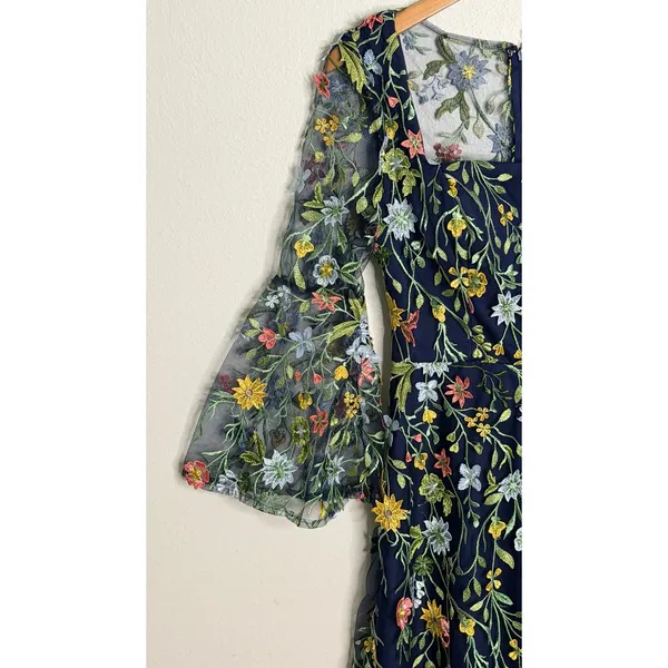 Floral Embroidered Mesh Midi Dress Sz 6 Bell Sleeve Cottagecore Navy - Image 5