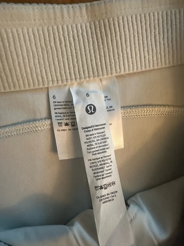 NWT Lululemon Ribbed Softstream High-Rise Short 2” - Image 5