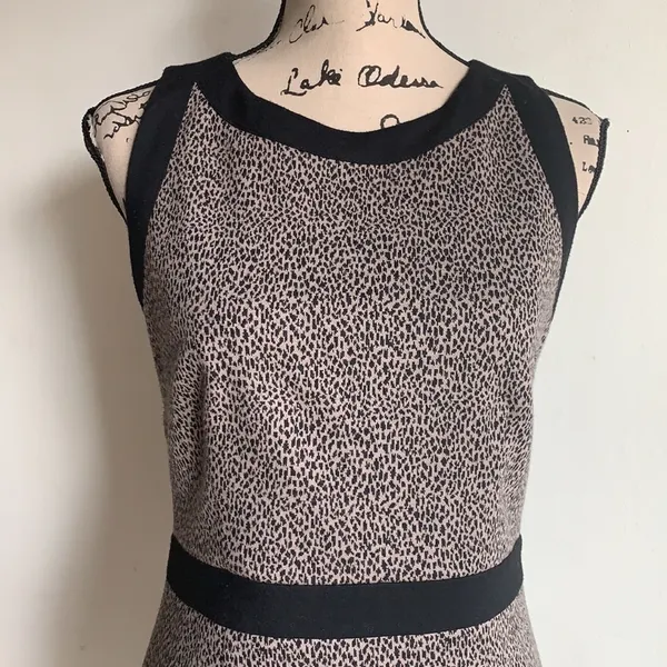 Tahari Sleeveless Leopard Sweater Dress - Image 4