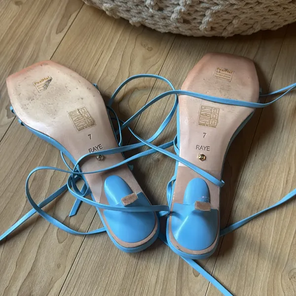 RAYE Blue Heeled Sandals Sleek Design - Image 5