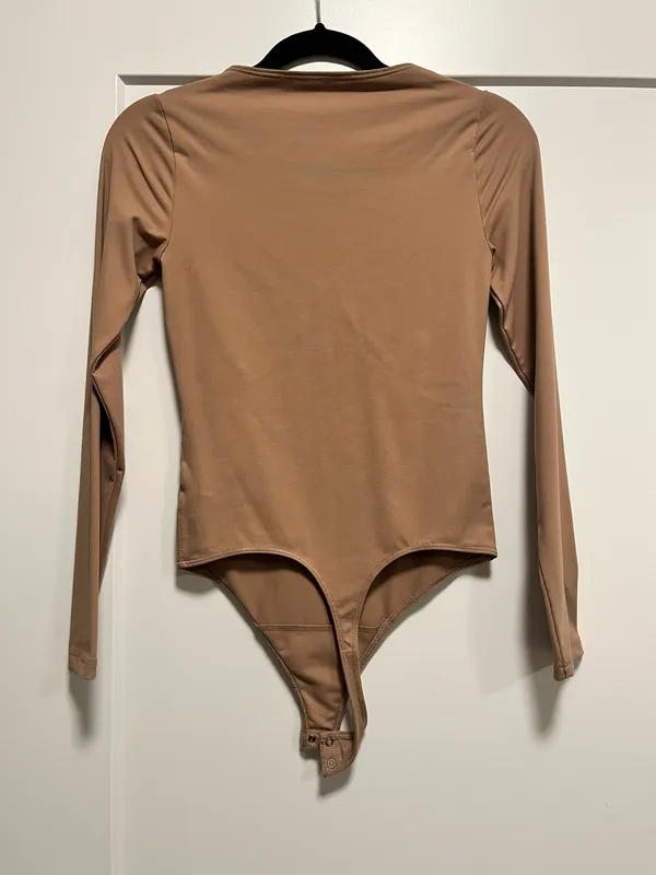 Abercrombie Cut-Out Bodysuit - Image 4