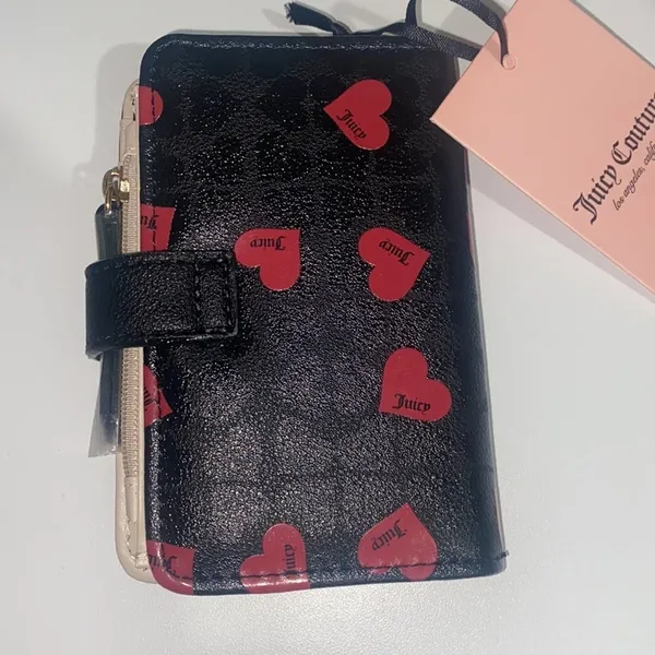Juicy Couture Heart Design Valentines‎ Day Wallet - Image 3