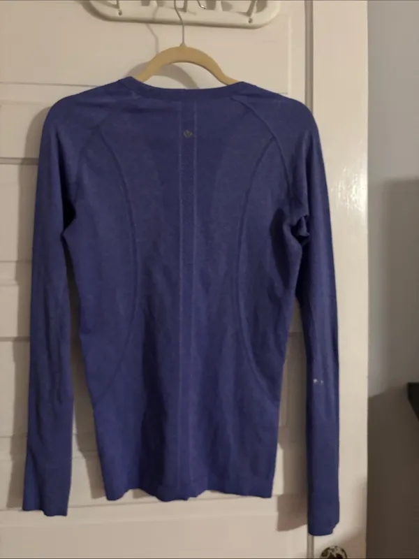 Lululemon Purple Seamless Long Sleeve Performance Top - Image 4