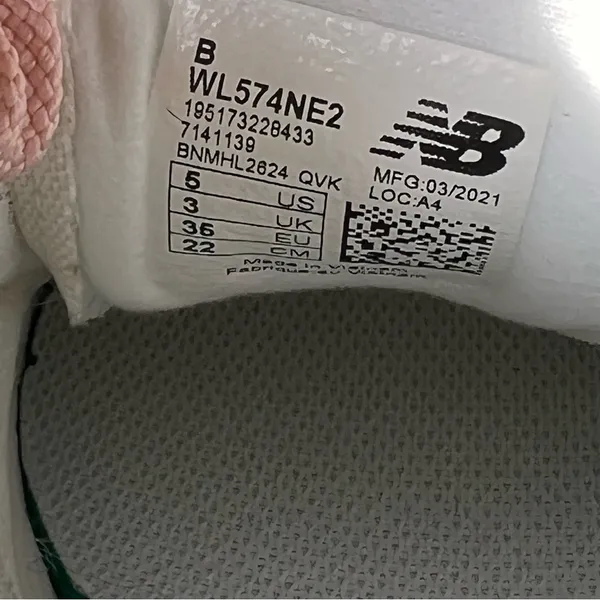 NEW! Balance 574‎ Pink Size 5 Sneakers new without box - Image 7