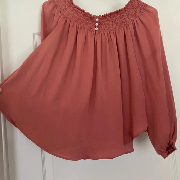 Abercrombie & Fitch Peachy Pink Off The Shoulder Top - Image 4