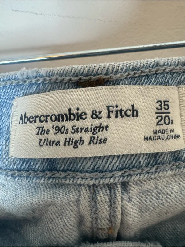 Abercrombie & Fitch Ultra High Rise 90s Straight Jean 20 - Image 7