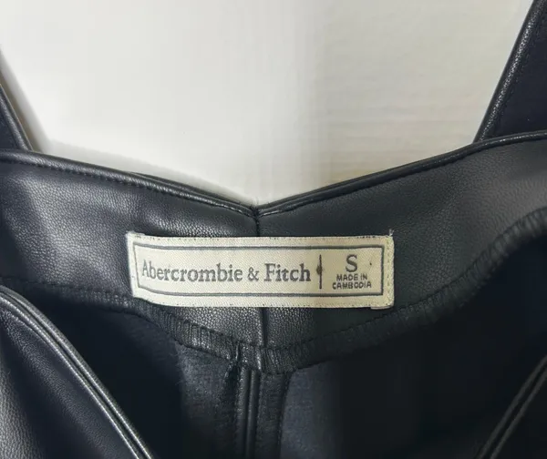 Abercrombie Black Faux Leather Front Pocket Mini Shift Dress Layering - Image 10