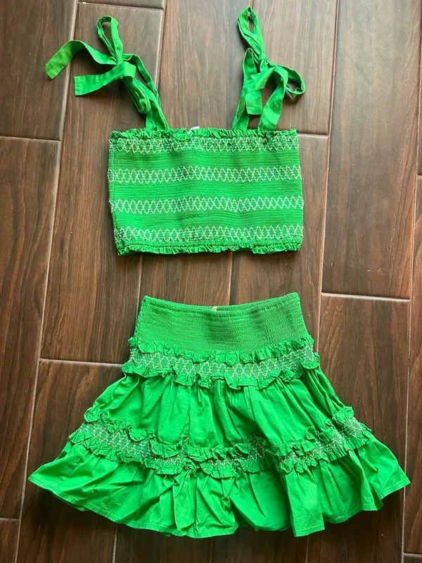 Green Smocked two-piece set Skirt set with bow tie detail - Image 3