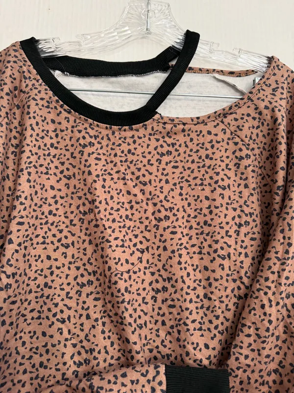 Womens Animal Print Top & Shorts Lounge Set - Image 2