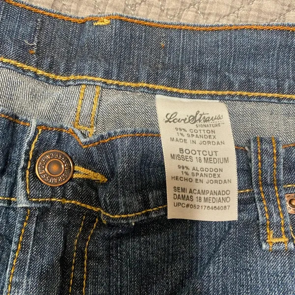 Women’s bootcut jeans Size 18 - Image 3