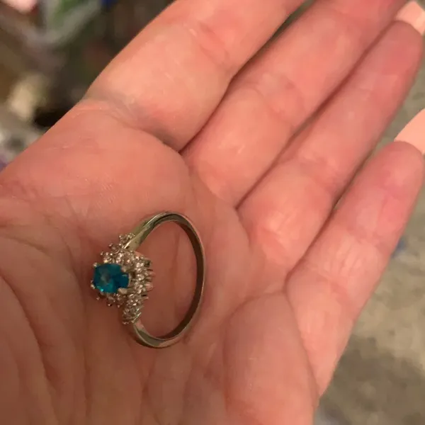 Gorgeous Blue Stone Silver ring - Image 2