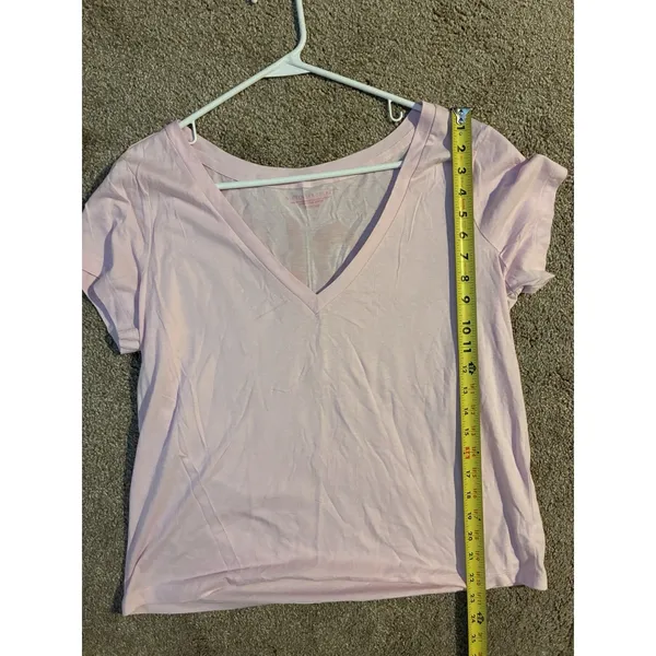 light pink Victoria's Secret graphic t red glitter "LOVE" on back V Neck L - Image 7
