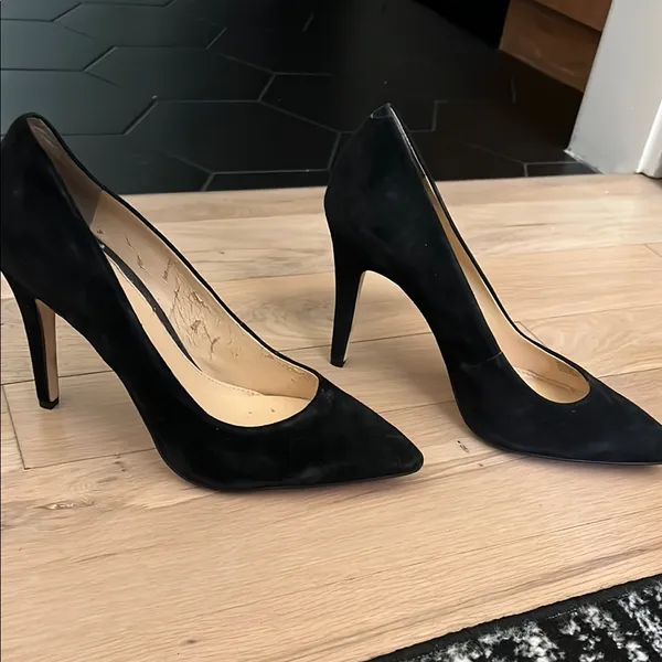 Gianni Bini Black Pointed-Toe Heels - Image 2