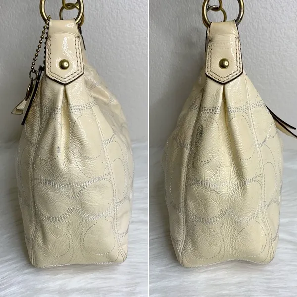 Coach Cream Patent Leather Crossbody/Shoulder Bag - Image 9