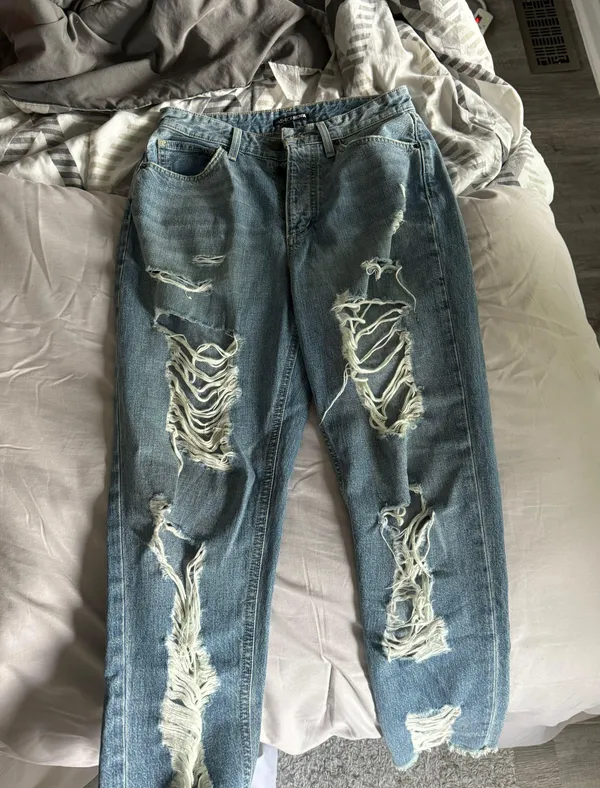 Ripped jeans - Image 2