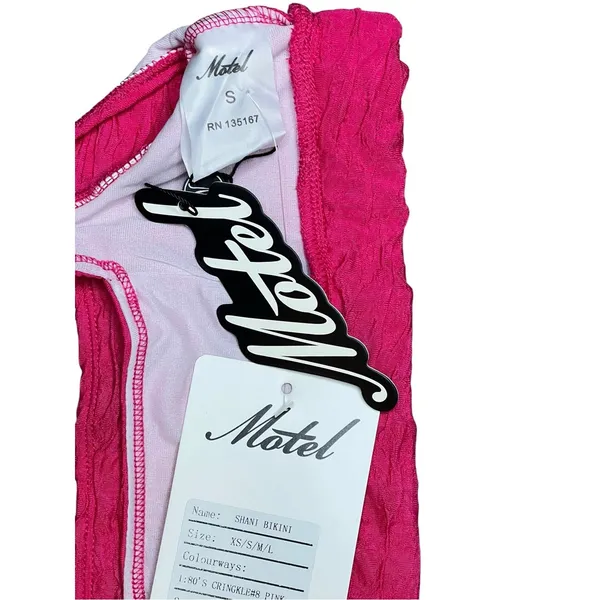 Motel Rocks Shani Bikini Top in 80s Crinkle Pink Size Small NWT - Image 3
