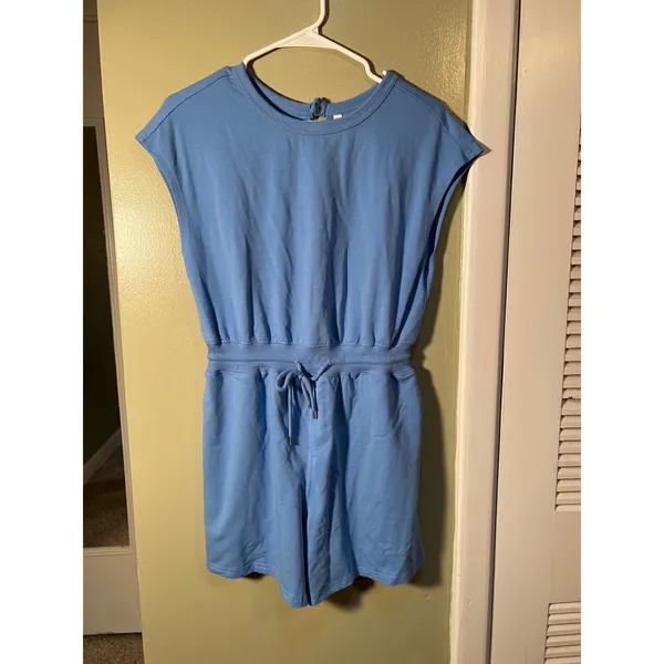 Womens Sz Small Casual Romper Light Blue Open Back Elastic Waist Tie Closure Cap - Image 4