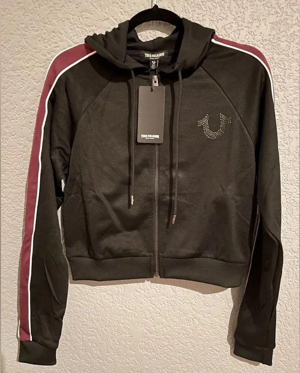 NWT True Religion Crystal Zip Hoodie Size S Black & Maroon - Image 3