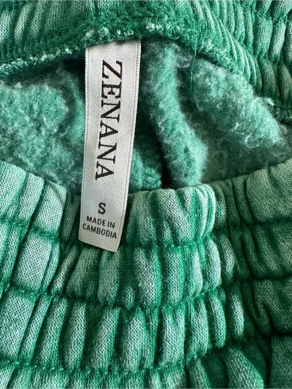 Zenana Acid-wash dolphin shorts elastic waistband Women’s Forest Green Sz Small - Image 6