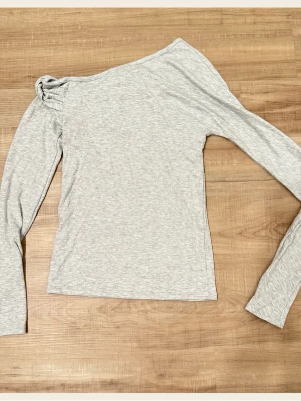 Joah Brown OFF SHOULDER TWIST LONG SLEEVE, NWT! - Image 3