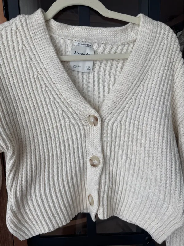 Abercrombie merino wool cardigan sweater ribbed cropped button down knit - Image 6