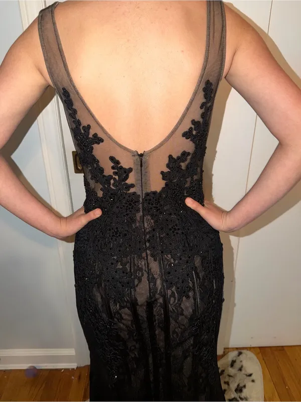 Sherri Hill Black Beaded Lace Backless Evening Gown - Image 2