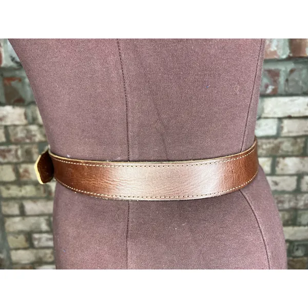 Columbia leather belt brown size 36 - Image 5
