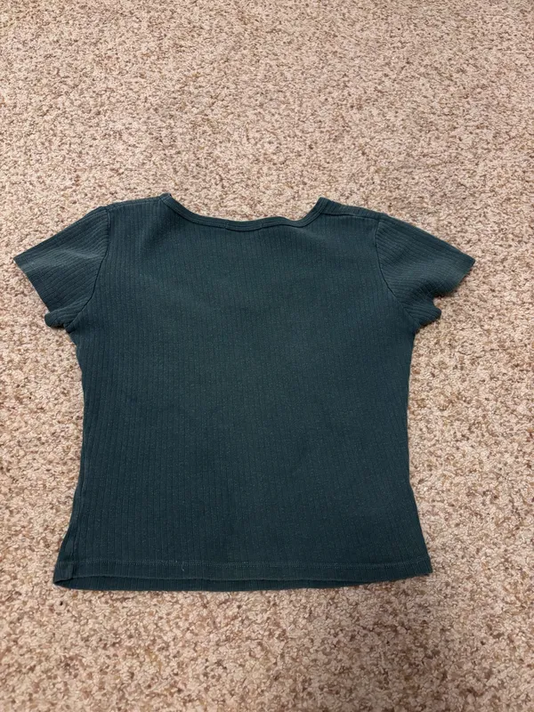 Brandy Melville Top Crop Green - Image 2