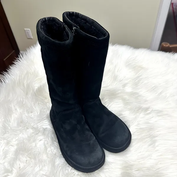 UGG Kenly Tall Suede Boots Sz 7 - Image 2