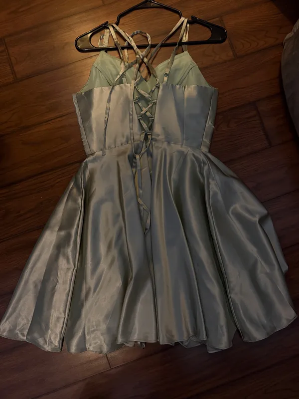 Green Dress Amazon Mini Satin - Image 2
