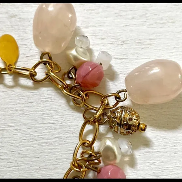 Premier Designs gold tone pink beaded bracelet - Image 6