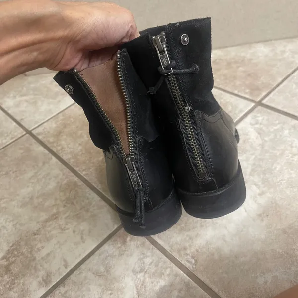 Frye Jamie Black Leather Suede Zip Ankle Booties Women's Size 8.5b EUC - Image 5