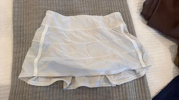 Lululemon skirt - Image 2