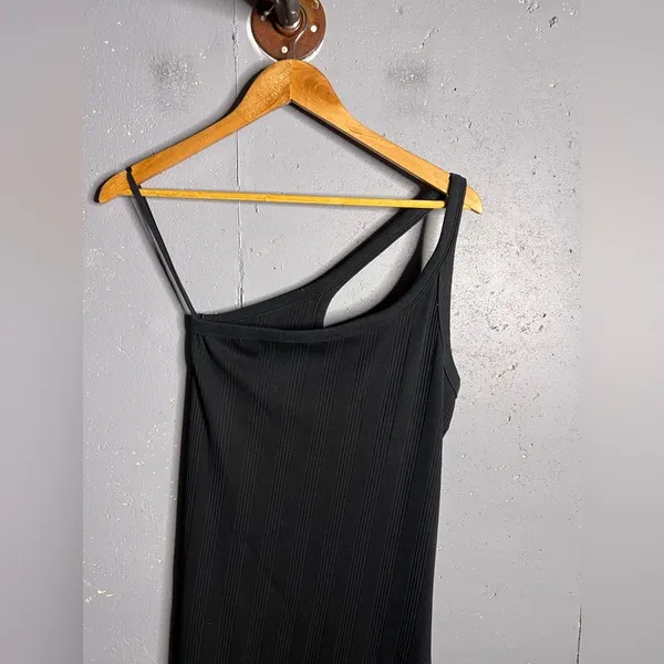 Aerie One shoulder ribbed dress. Size medium - Image 4
