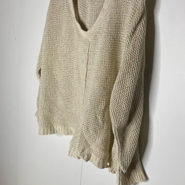 Free People V-Neck Sweater‎ - Image 5