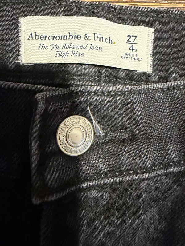 Abercrombie & Fitch Abercrombie and Fitch The 90s Relaxed Jean High Rise Split Hem Black Jeans - Image 5