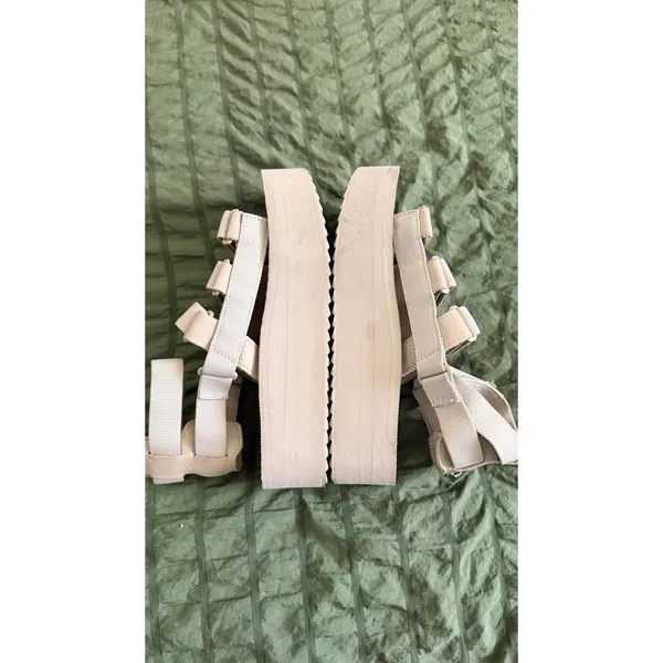 Teva Mevia Flatform Sandals size 7 - Image 8
