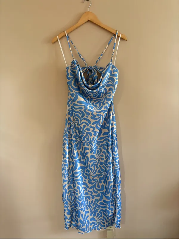 Lulus Midiana Light Blue Abstract Floral Tie-Back Midi Dress Size Medium NWT - Image 4