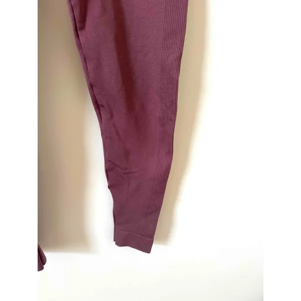 Set Active Mis rise Compression Athleisure Workout Leggings Purple Size Small - Image 5