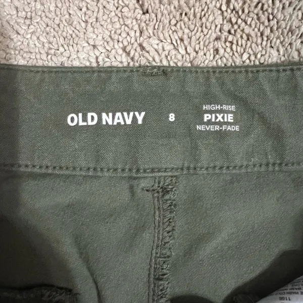 Old Navy High-Rise Pixie Pants in Forest Green - Image 2