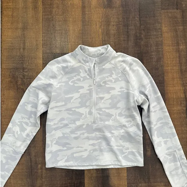 Lululemon Pace Pursuit Long Sleeve White Camo Top Size 6 - Image 12