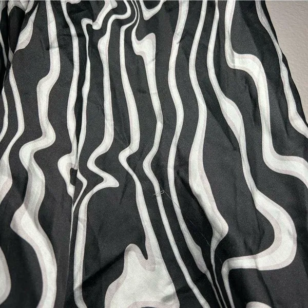 ZARA The Safia black abstract zebra print mini dress size medium - Image 7